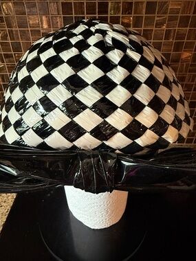 Black & White Checkered Women's Fashion Hat